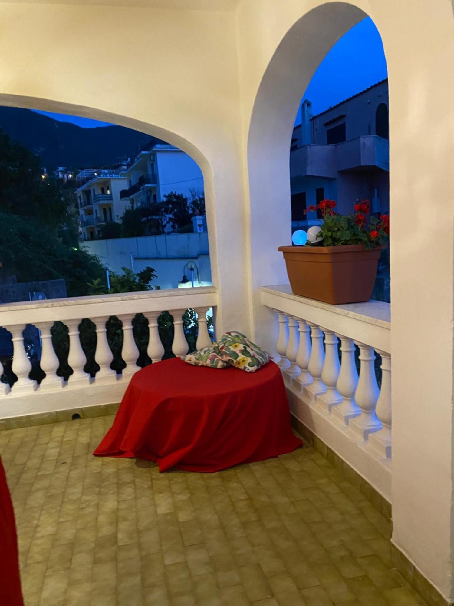 Villa Martina Suite Apartament Lacco Ameno  Ngoại thất bức ảnh